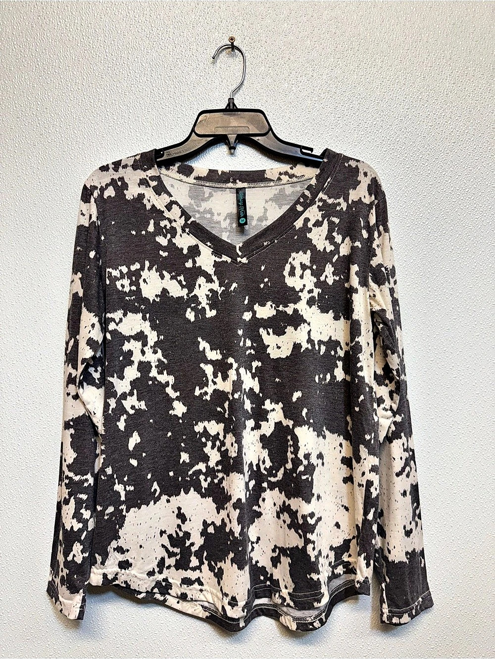 Sterling Kreek  Cow Print Long Sleeve Top in Brown & Cream Size Medium (E-59)